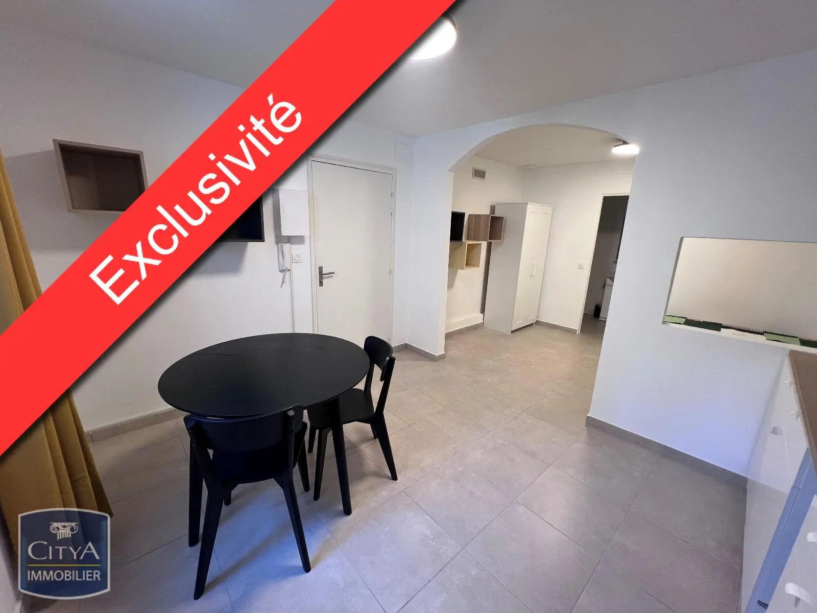 Photo 1 Appartement 1 pièce 26.91m²