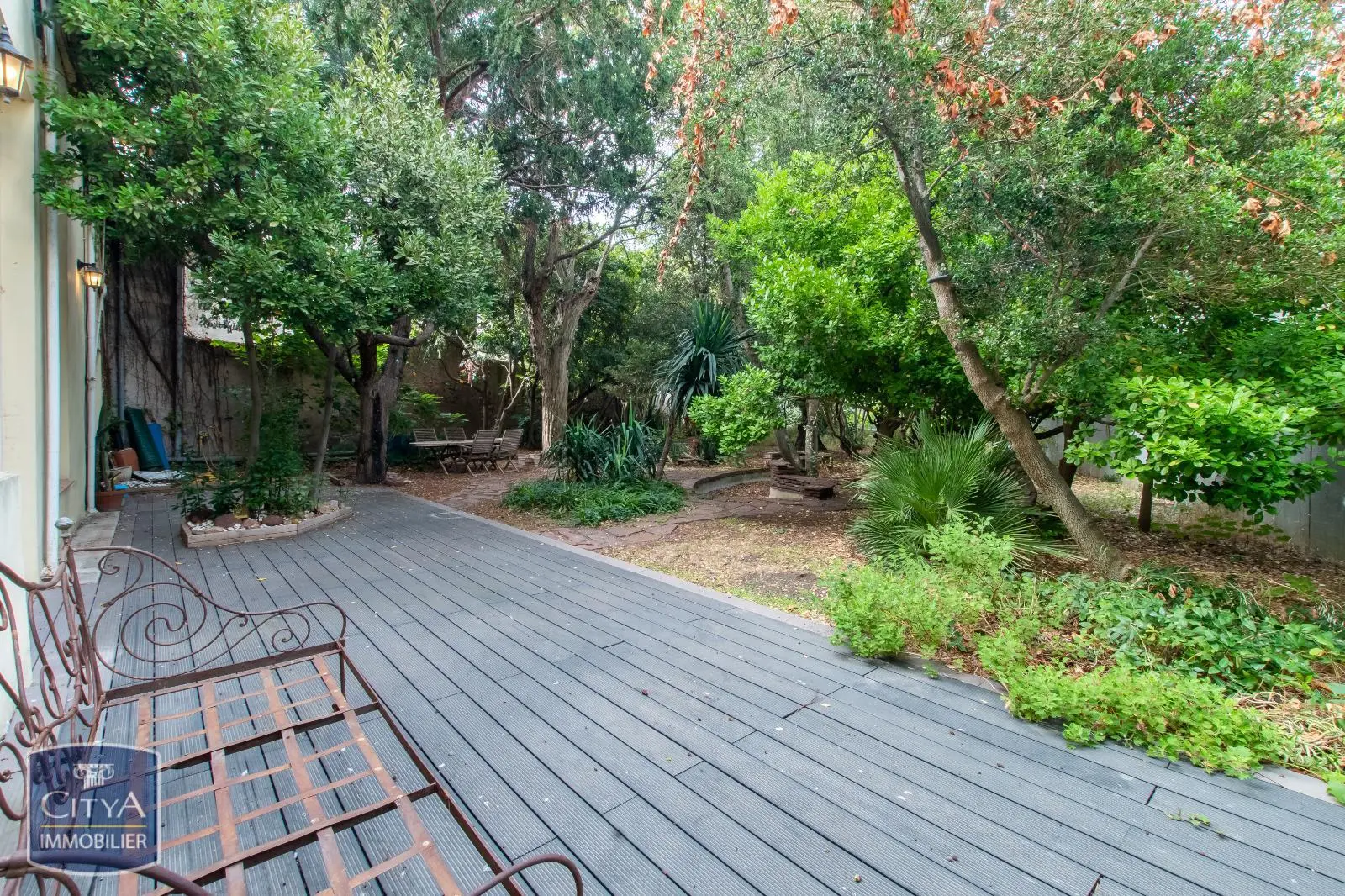 Photo 1 Immeuble 600m²