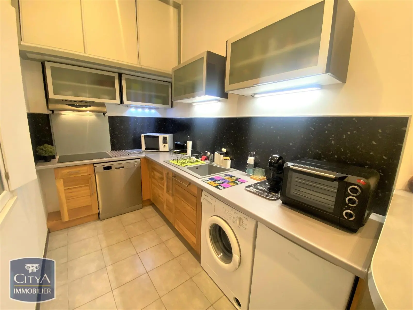 Photo 2 Appartement 1 pièce 33.27m²