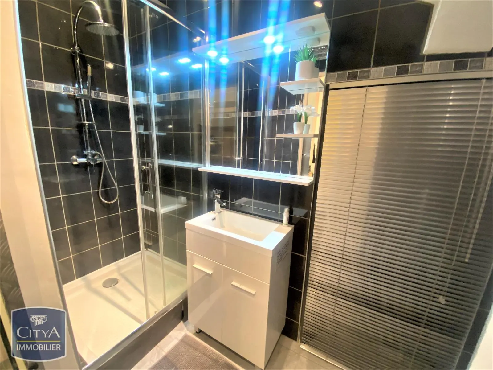 Photo 3 Appartement 1 pièce 33.27m²