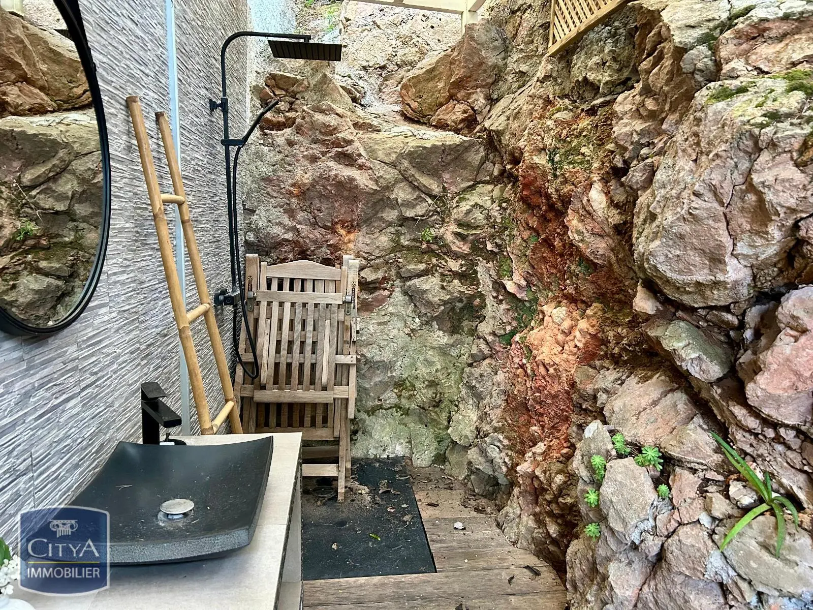 Photo 6 Maison 6 pièces 222m²