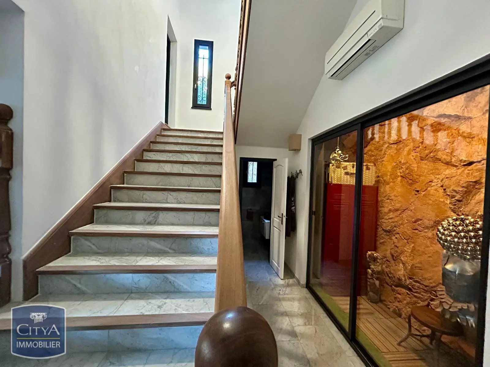 Photo 5 Maison 6 pièces 222m²