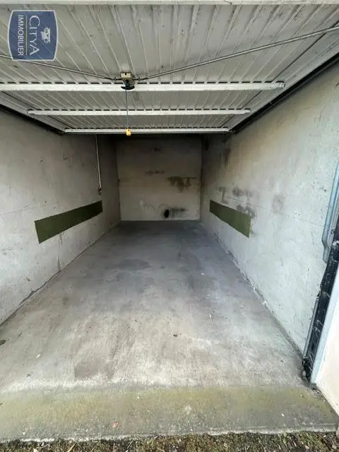 Photo 3 Parking