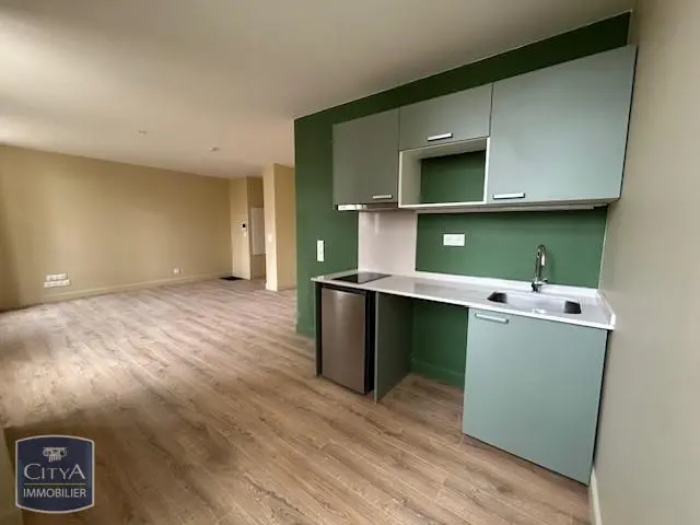 Photo 1 Appartement 1 pièce 32.44m²