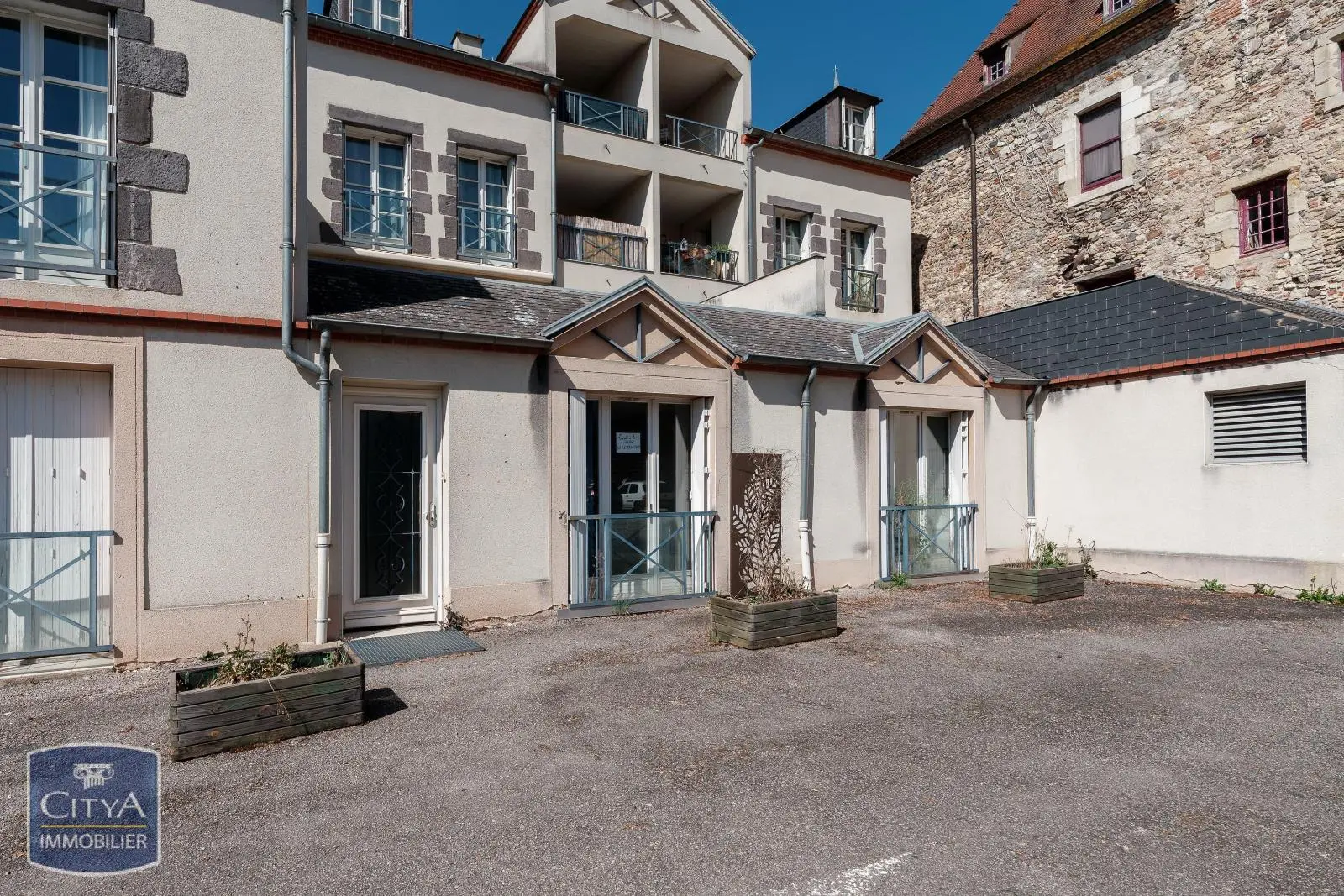 Photo 2 Local Commercial