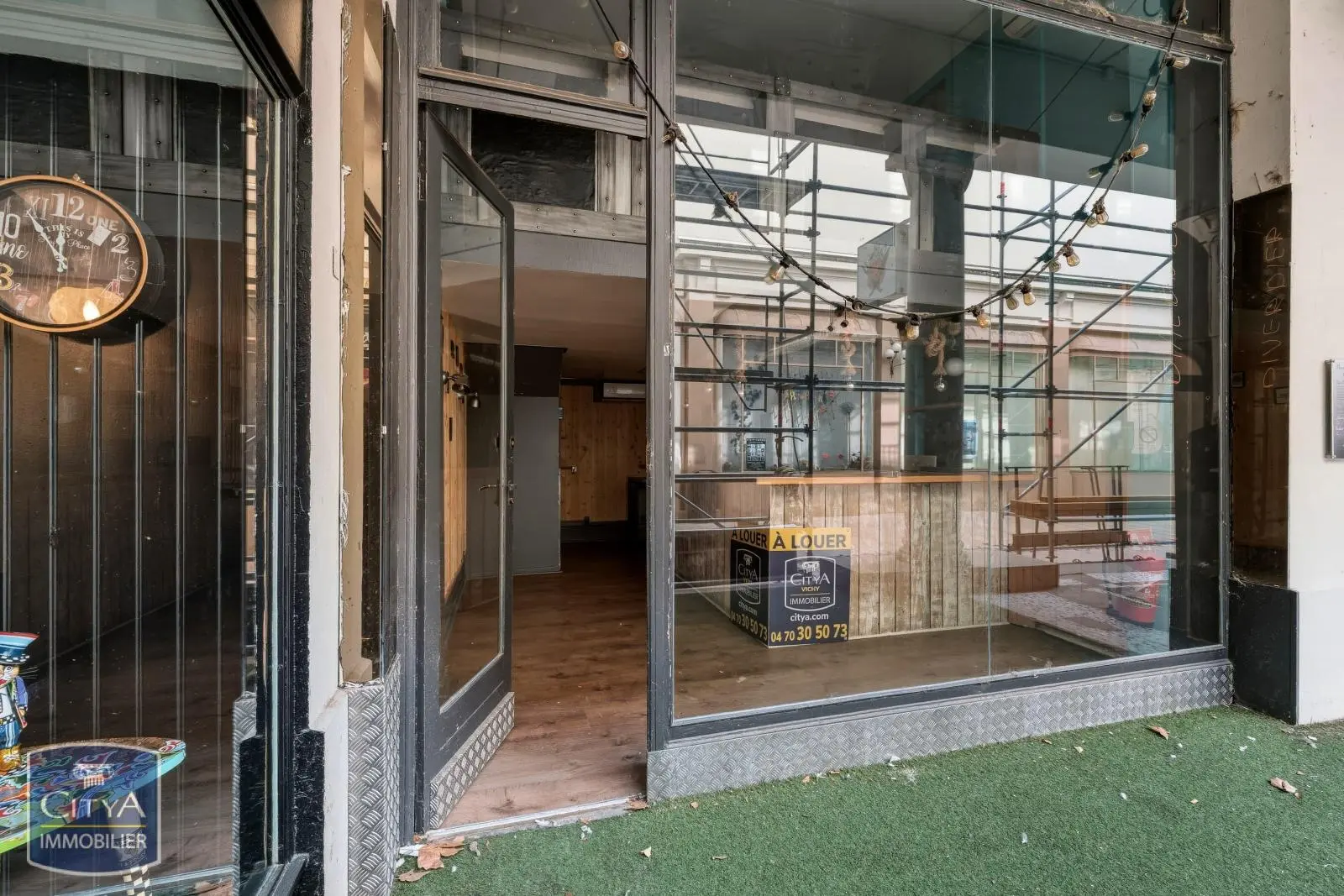 Photo 11 Local Commercial