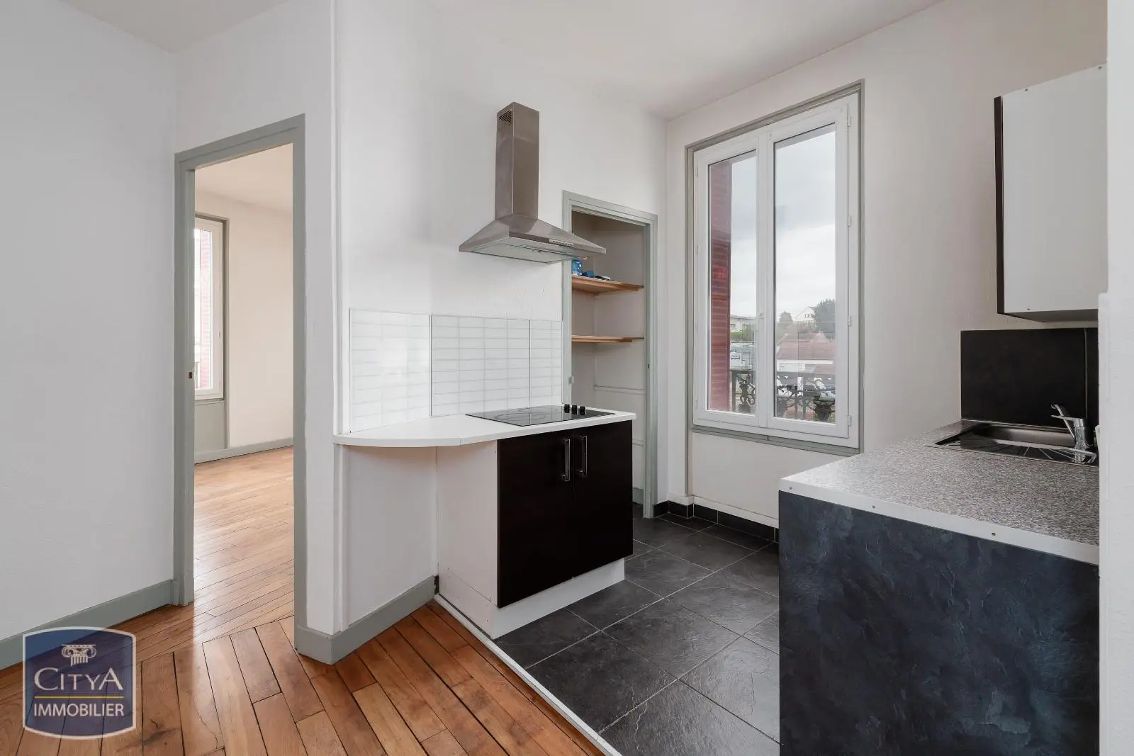 Photo 2 Appartement 2 pièces 43.68m²