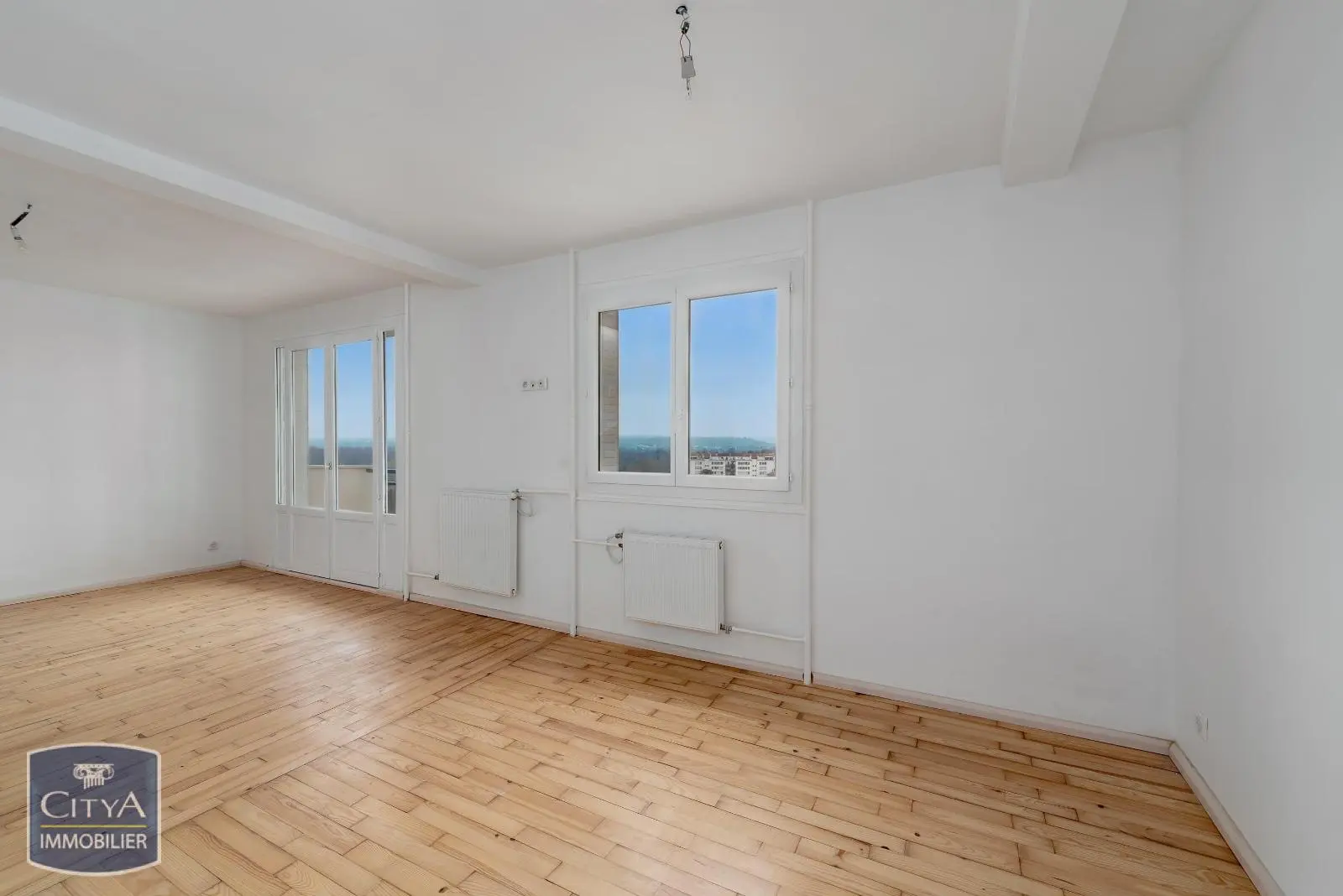 Photo 2 Appartement 4 pièces 80m²