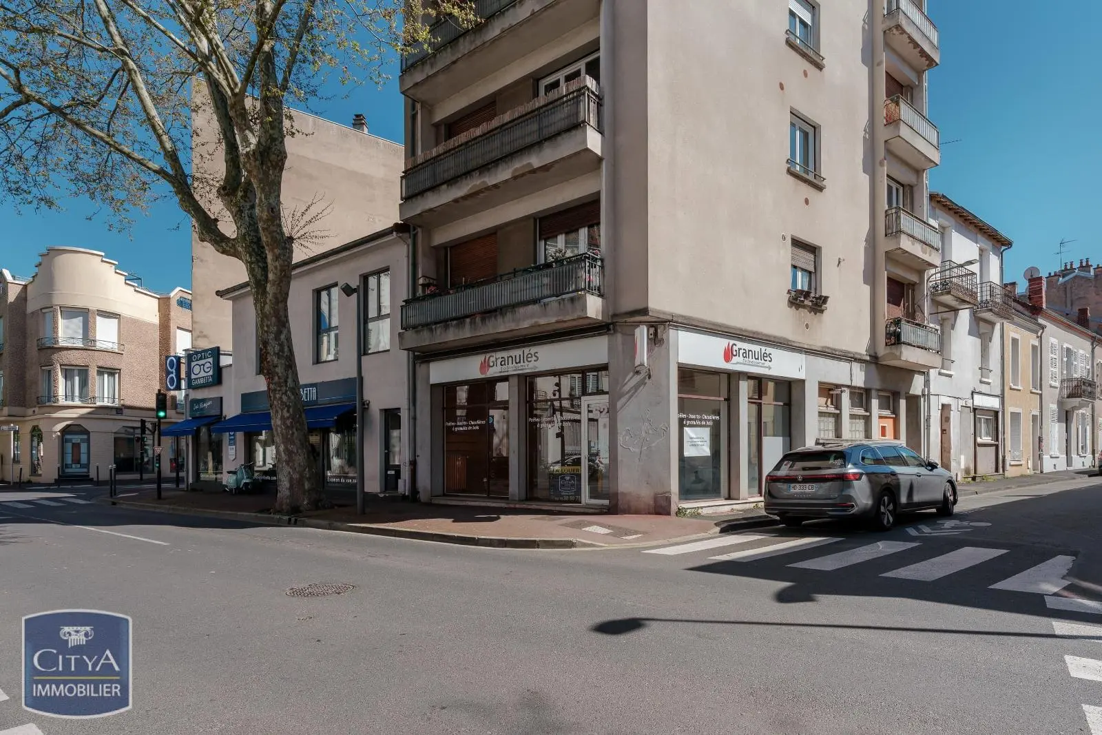 Photo 10 Local Commercial