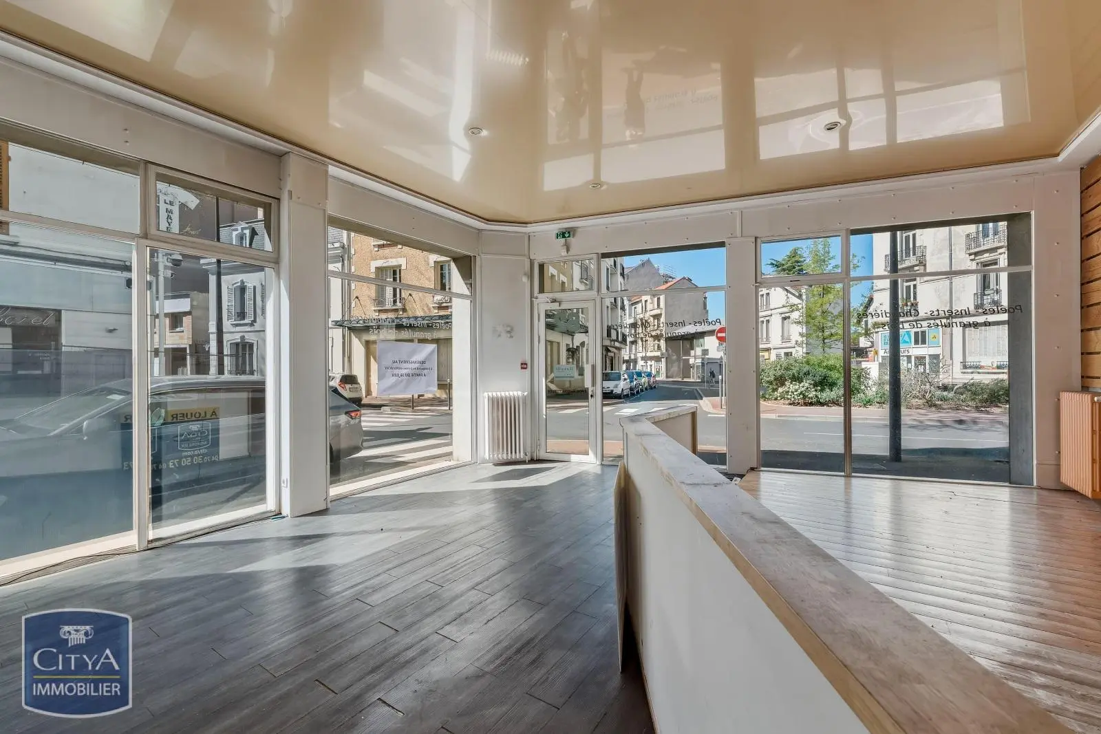 Photo 4 Local Commercial