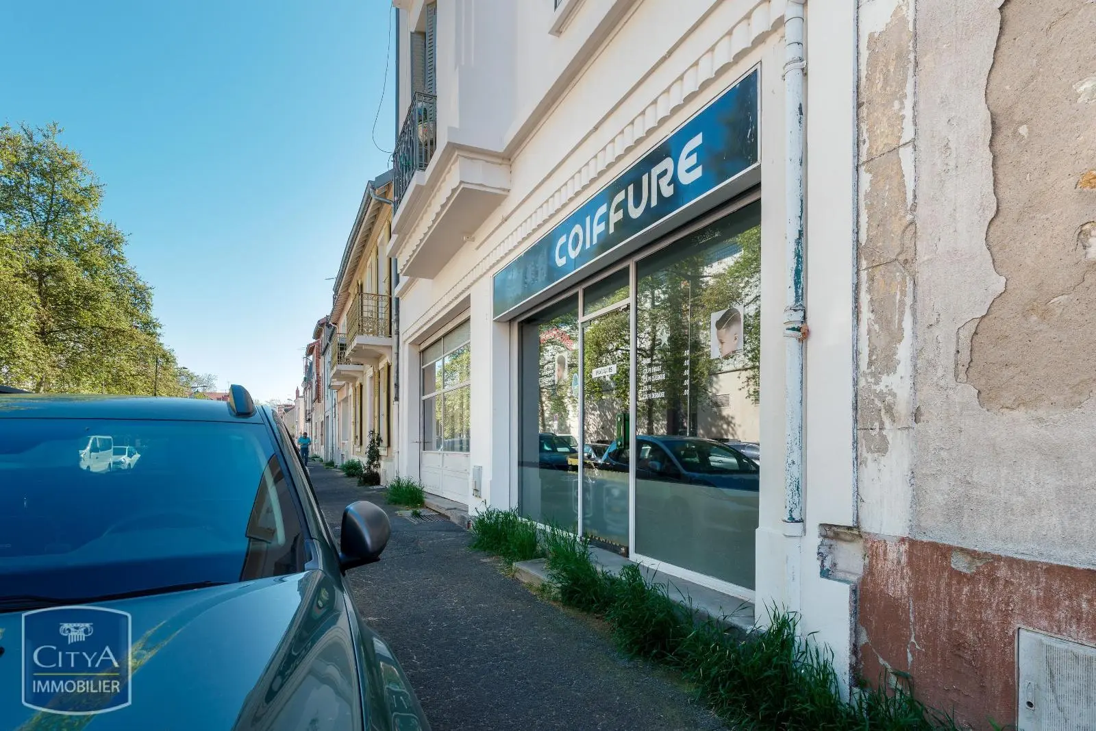 Photo 4 Local Commercial