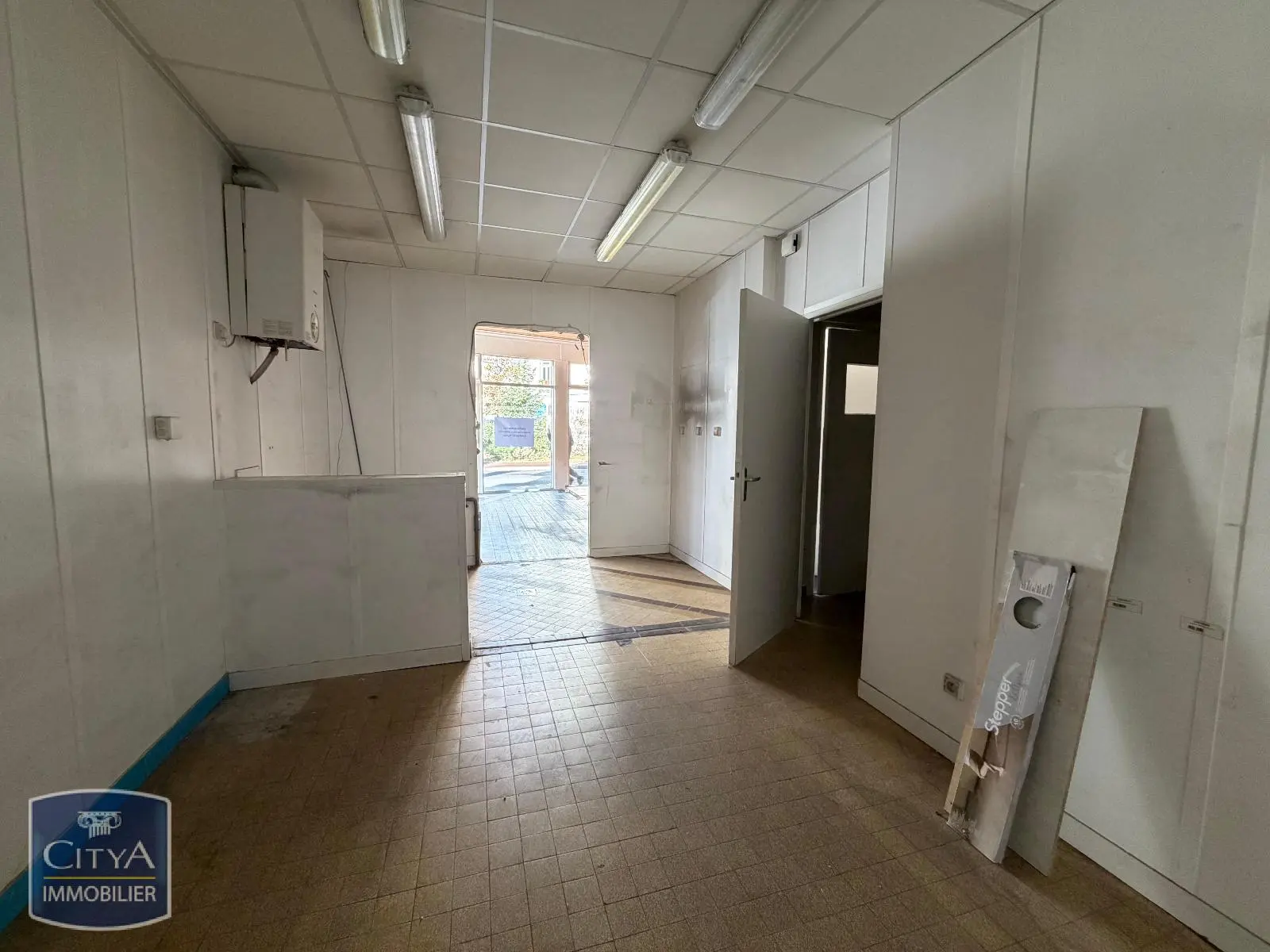 Photo 7 Local Commercial