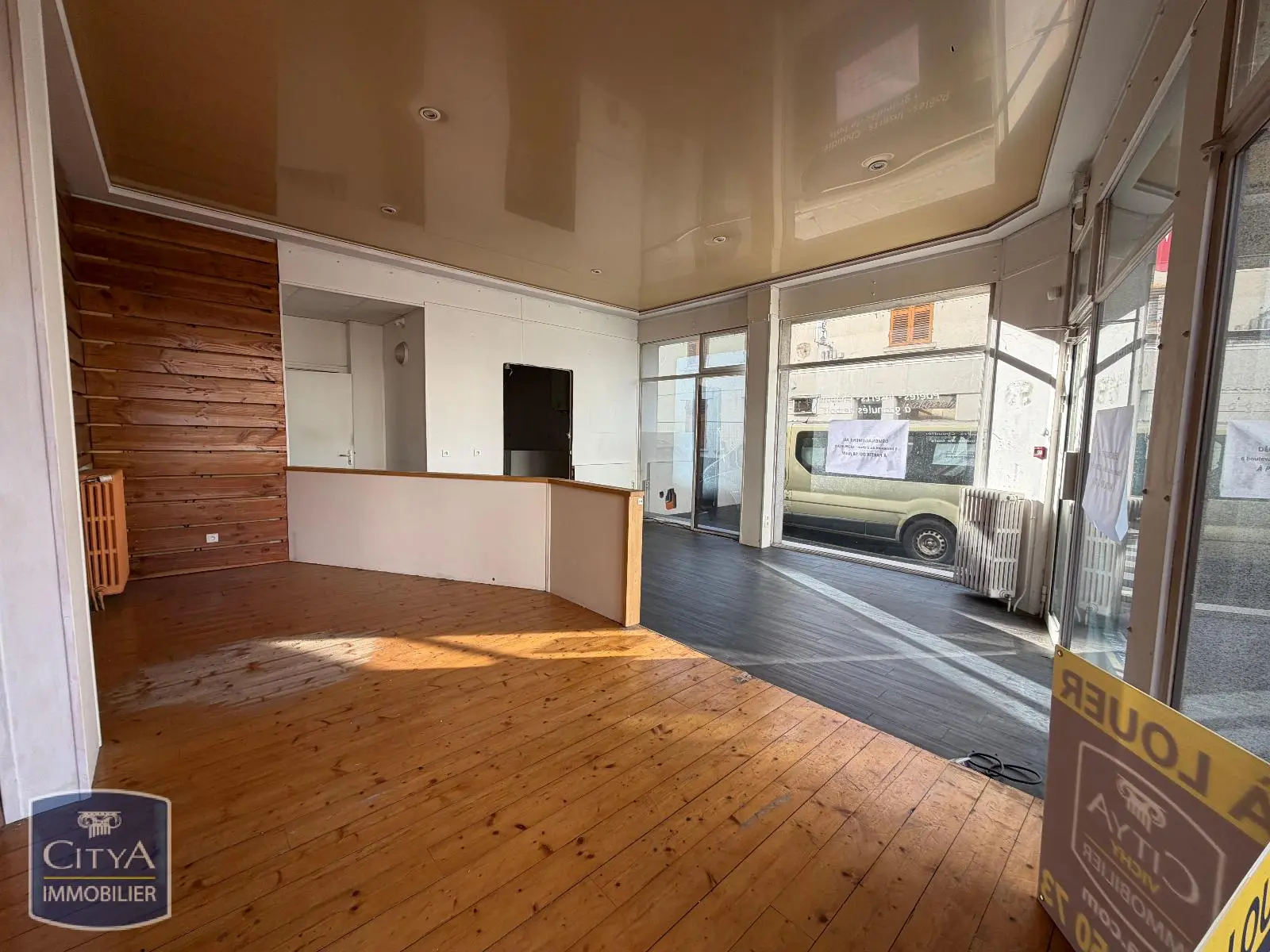 Photo 5 Local Commercial