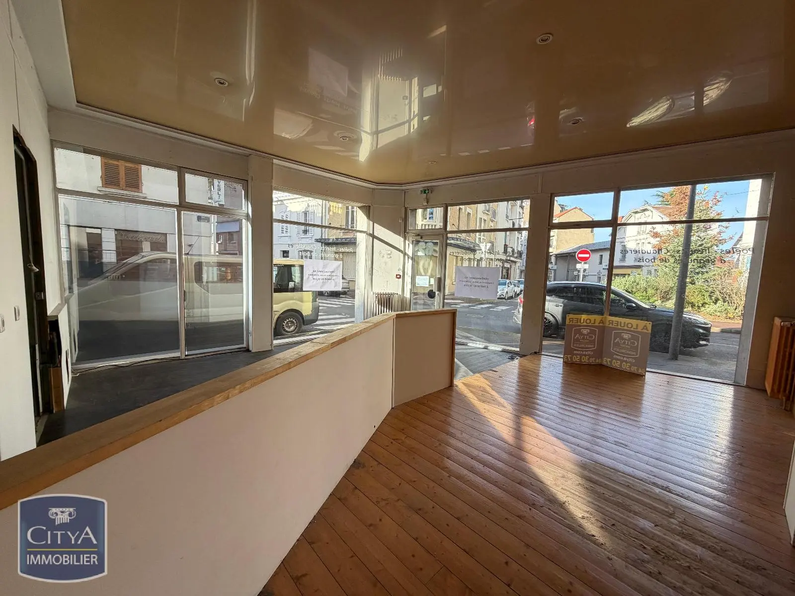 Photo 1 Local Commercial