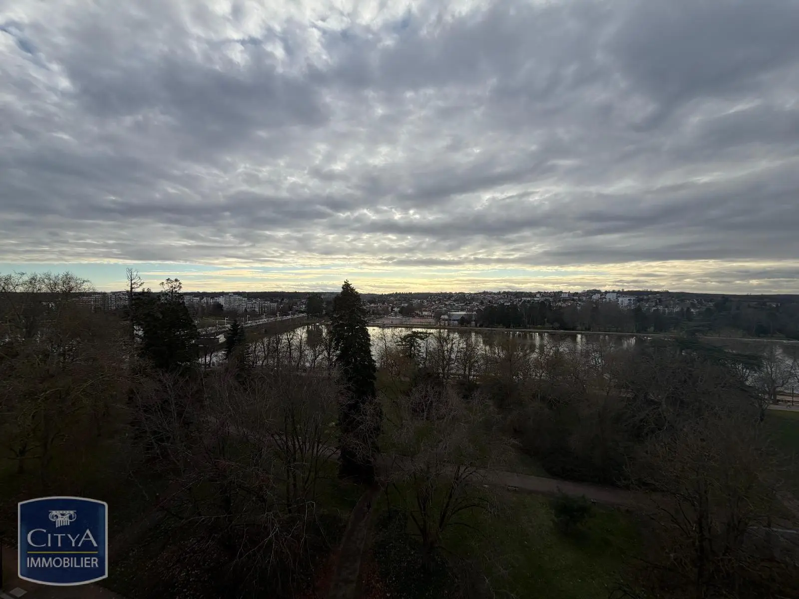 Photo 14 Appartement 2 pièces 96m²