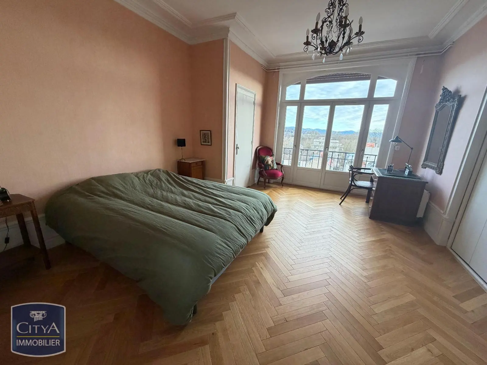 Photo 8 Appartement 2 pièces 96m²