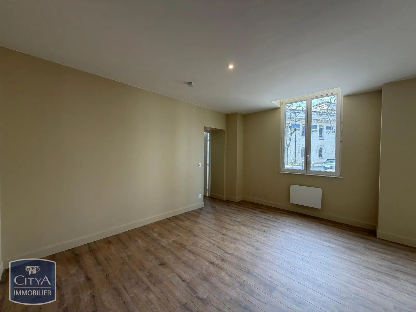 Photo 1 Appartement 2 pièces 42.09m²