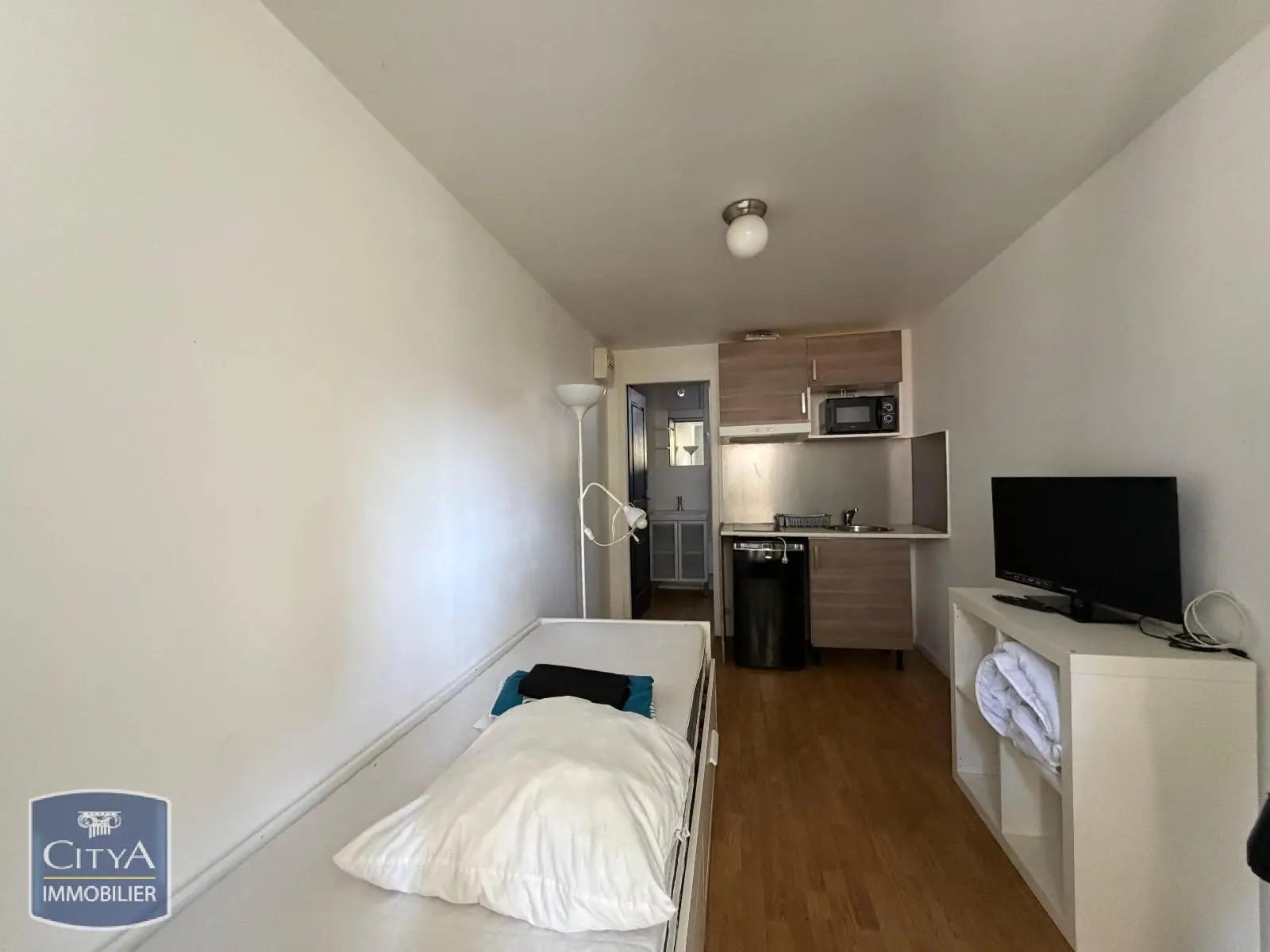 Photo 1 Appartement 1 pièce 14.35m²