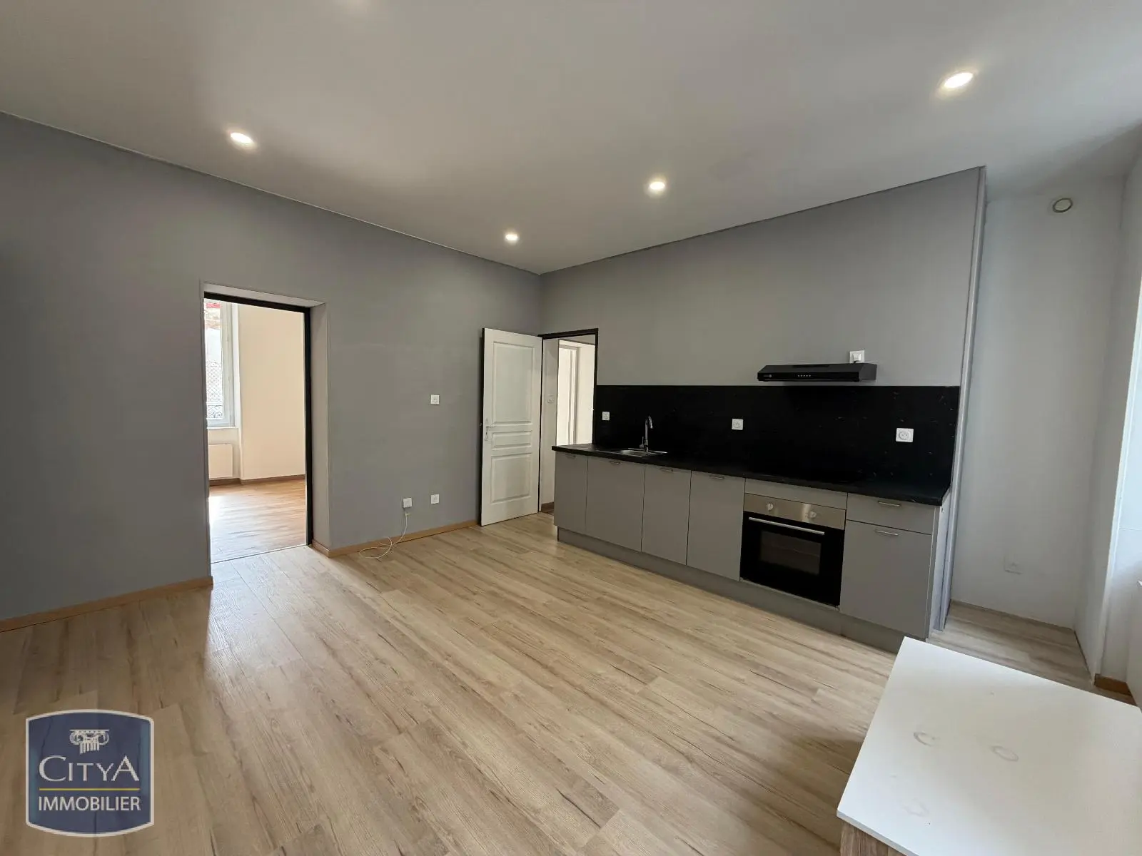 Photo 2 Appartement 3 pièces 43.51m²