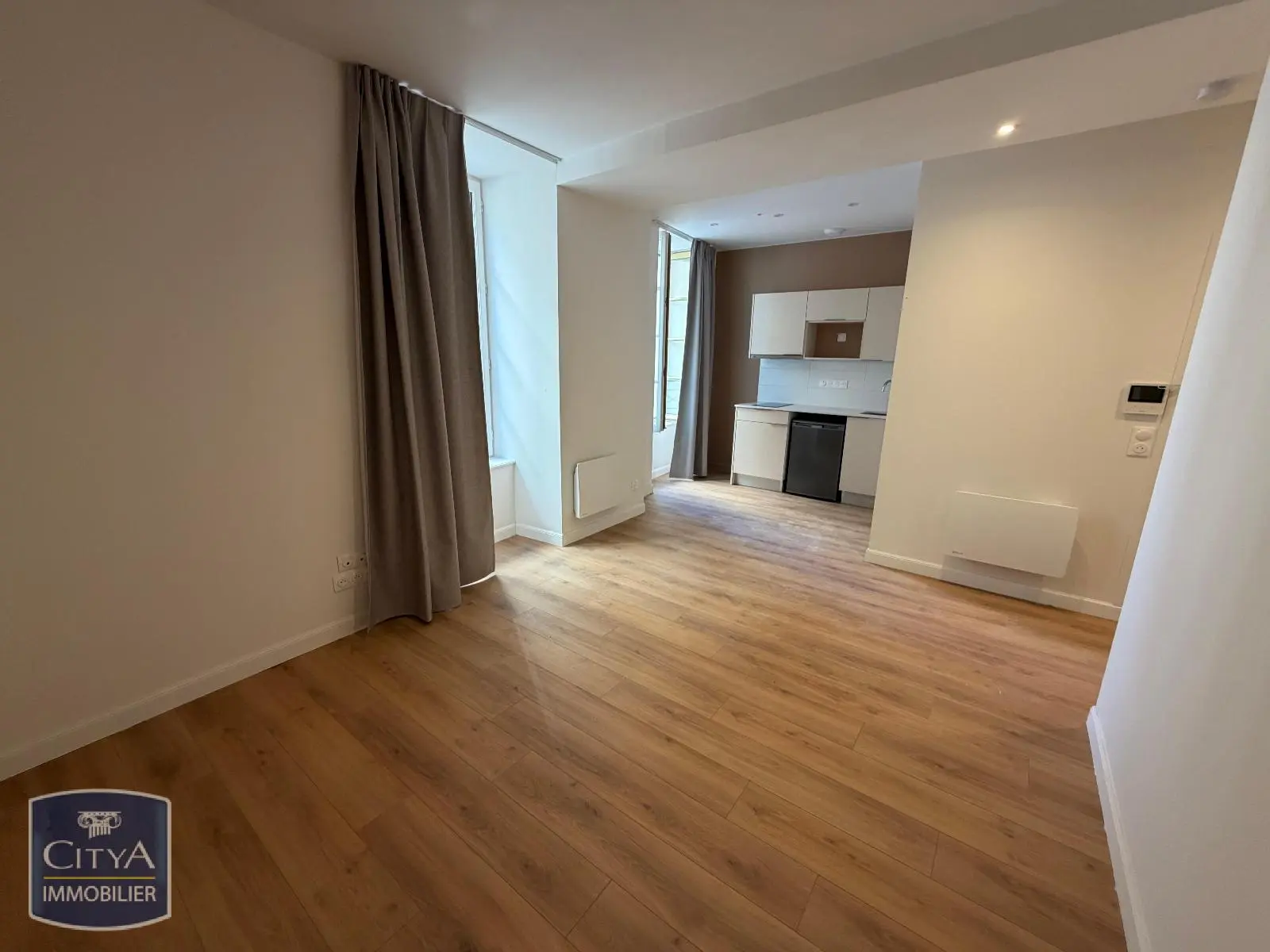 Photo 1 Appartement 1 pièce 25.6m²