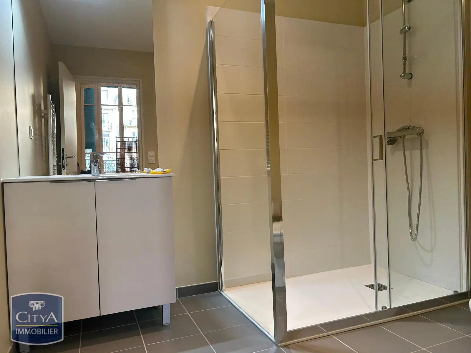 Photo 5 Appartement 1 pièce 41.9m²