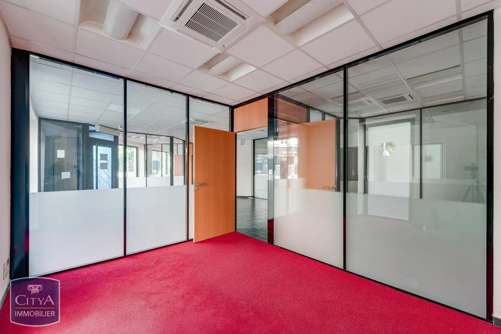 Photo 10 Local Commercial 250m²