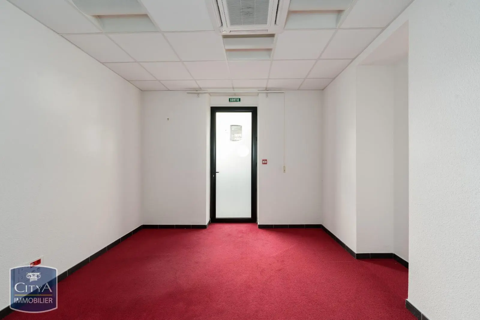 Photo 12 Local Commercial 250m²