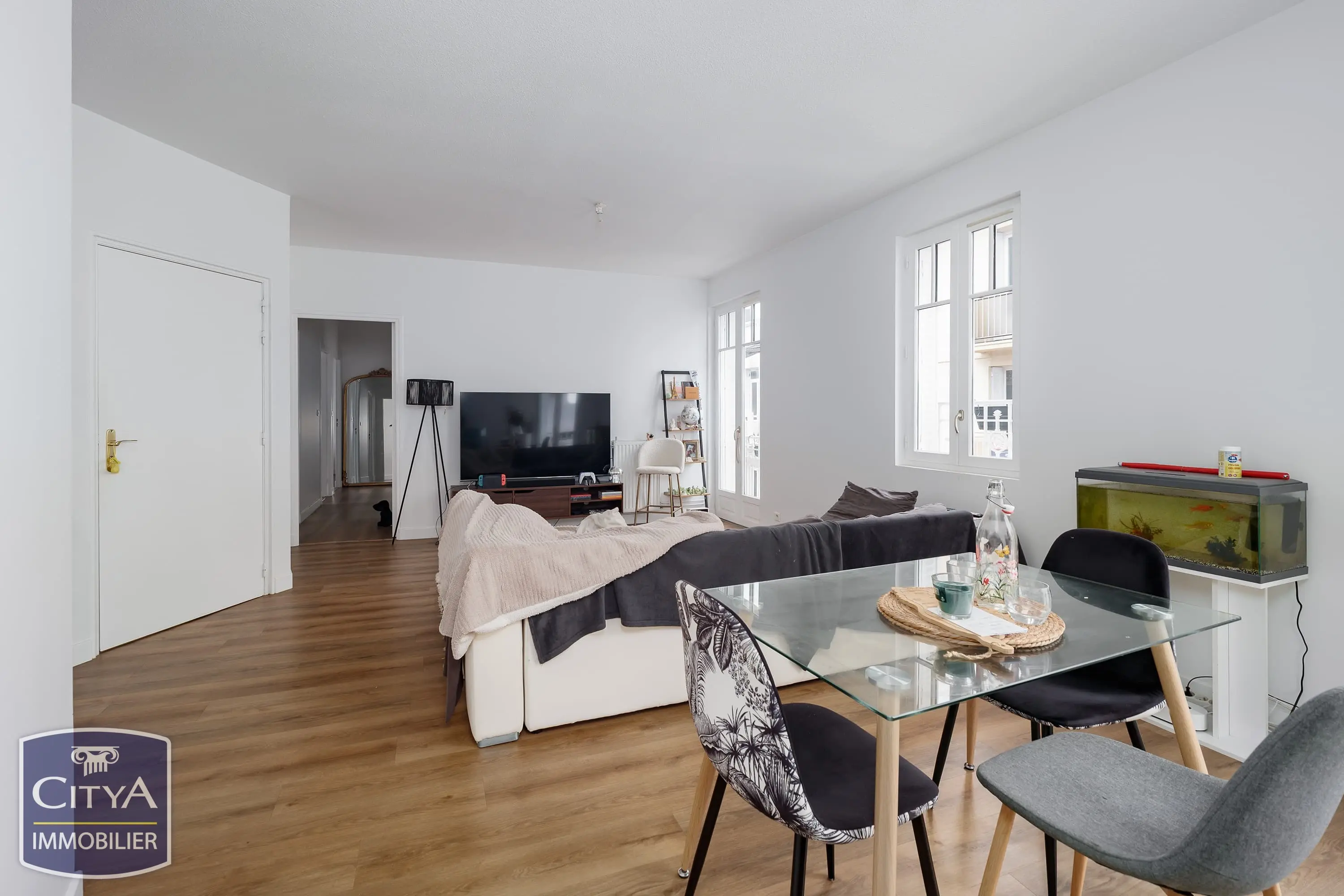 Photo 4 Immeuble 308m²