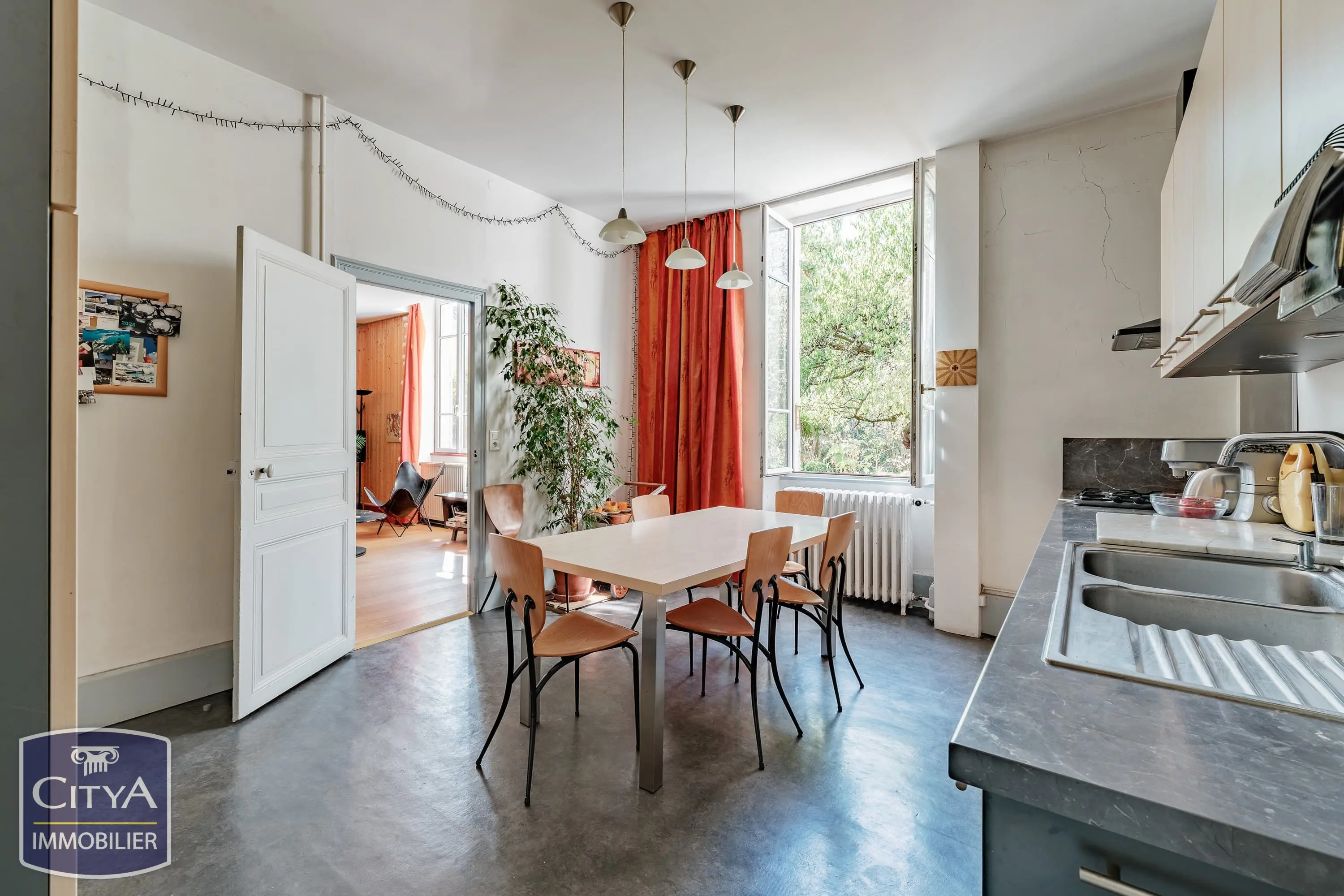 Photo 6 Maison 9 pièces 240m²