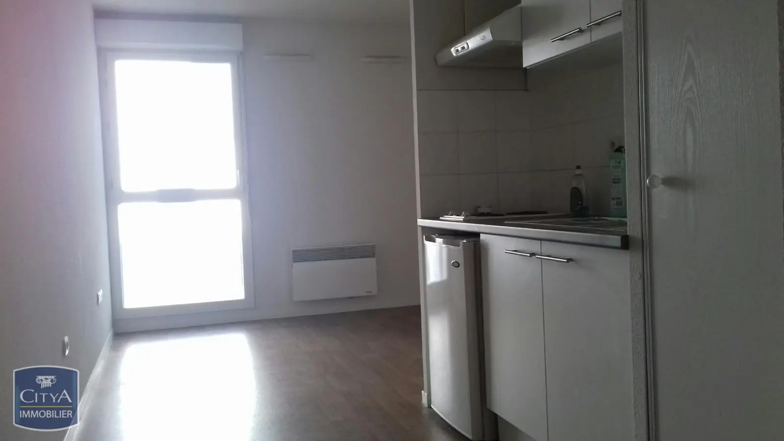 Photo 1 Appartement 1 pièce 21.9m²