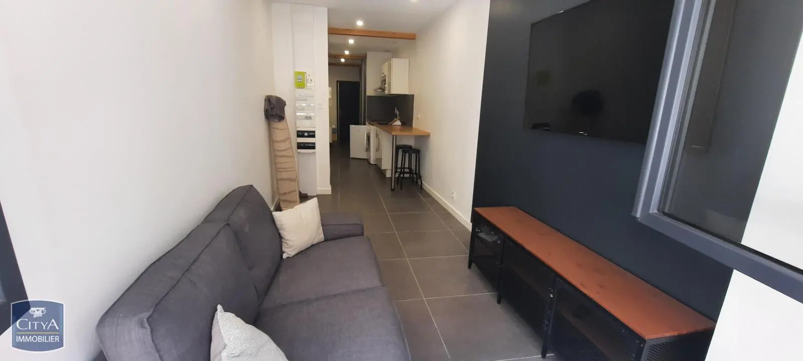 Photo 1 Appartement 1 pièce 27.87m²