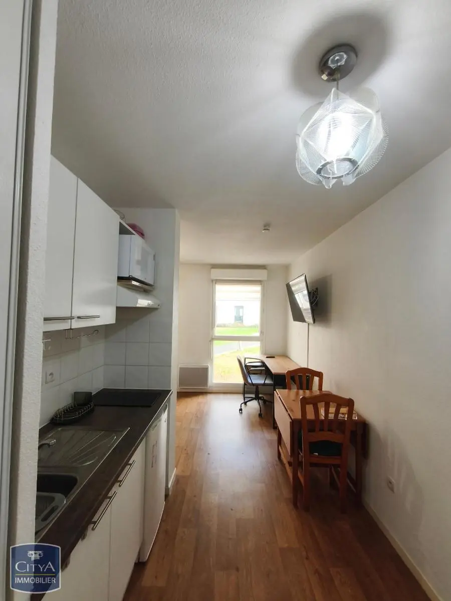 Photo 2 Appartement 1 pièce 22.67m²