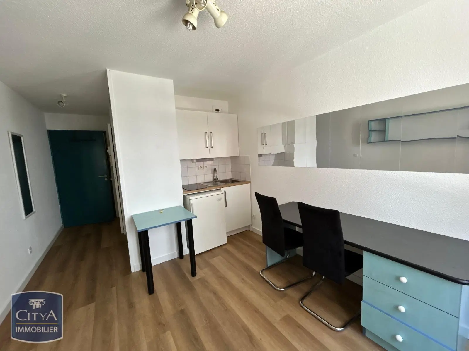 Photo 2 Appartement 1 pièce 17.06m²