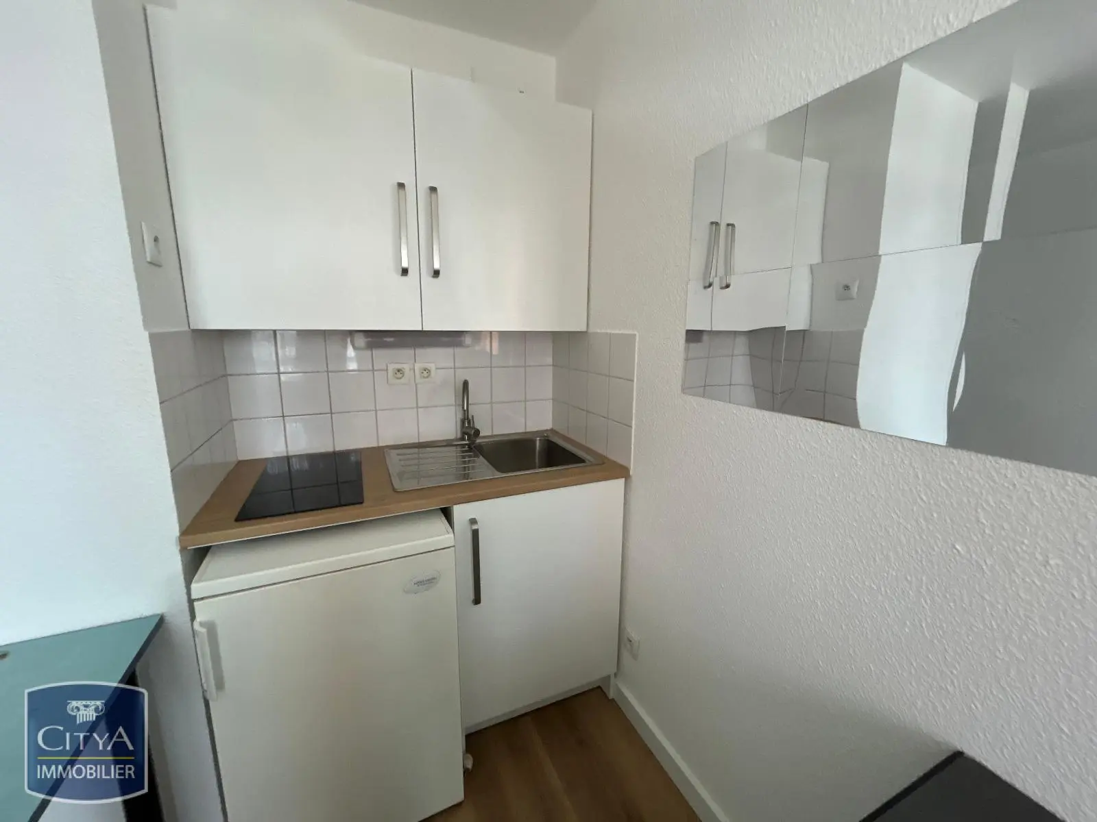 Photo 1 Appartement 1 pièce 17.06m²