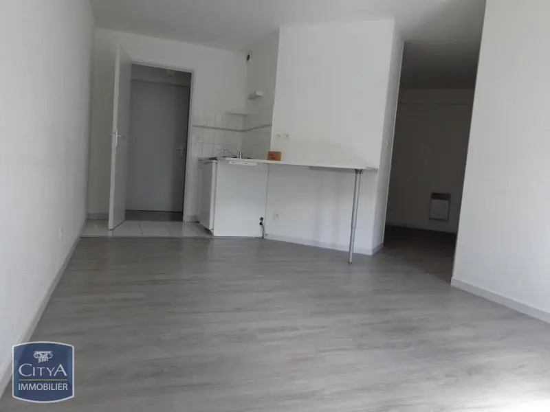 Photo 1 Appartement 1 pièce 29.92m²