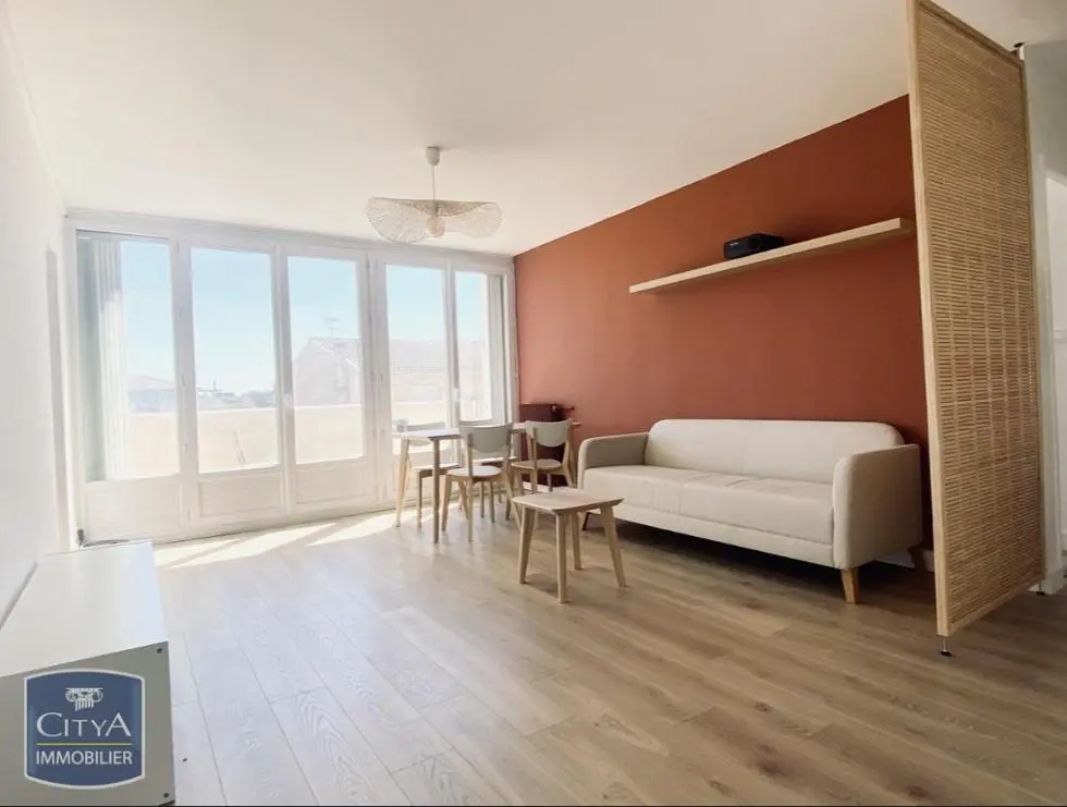 Photo 1 Appartement 1 pièce 11.8m²