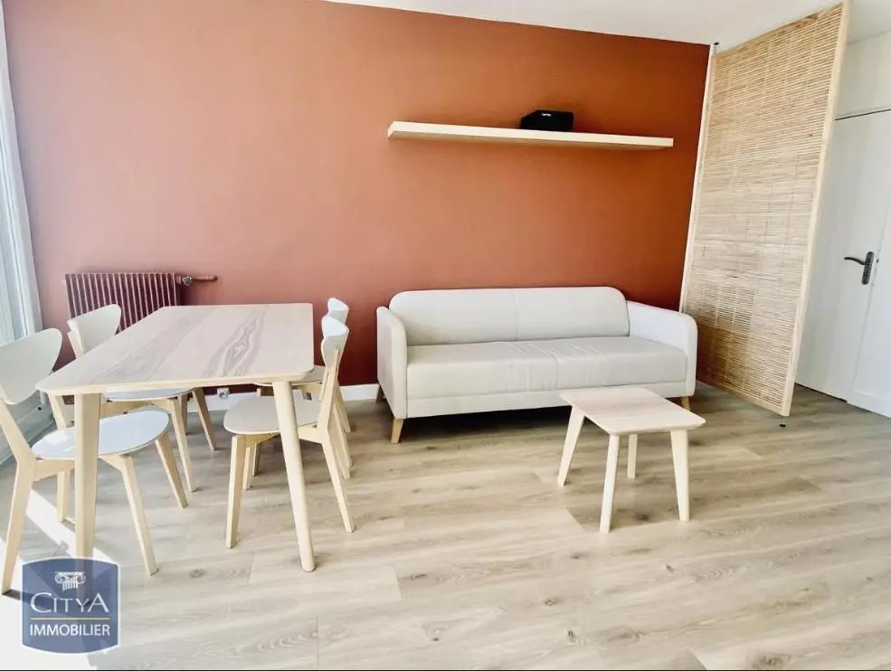 Photo 2 Appartement 1 pièce 11.8m²