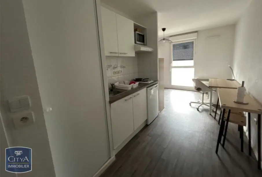 Photo 1 Appartement 1 pièce 22.3m²