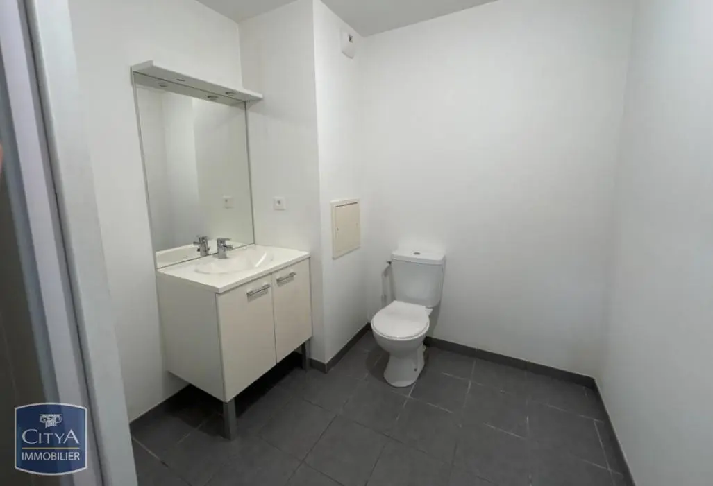 Photo 3 Appartement 1 pièce 31.98m²
