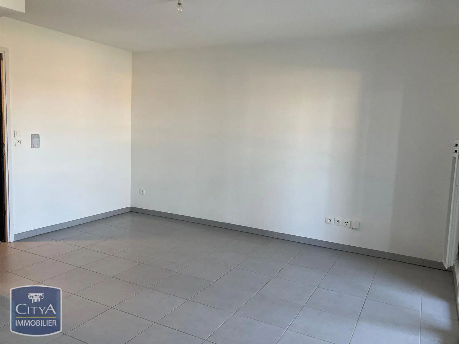 Photo 2 Appartement 1 pièce 30.1m²