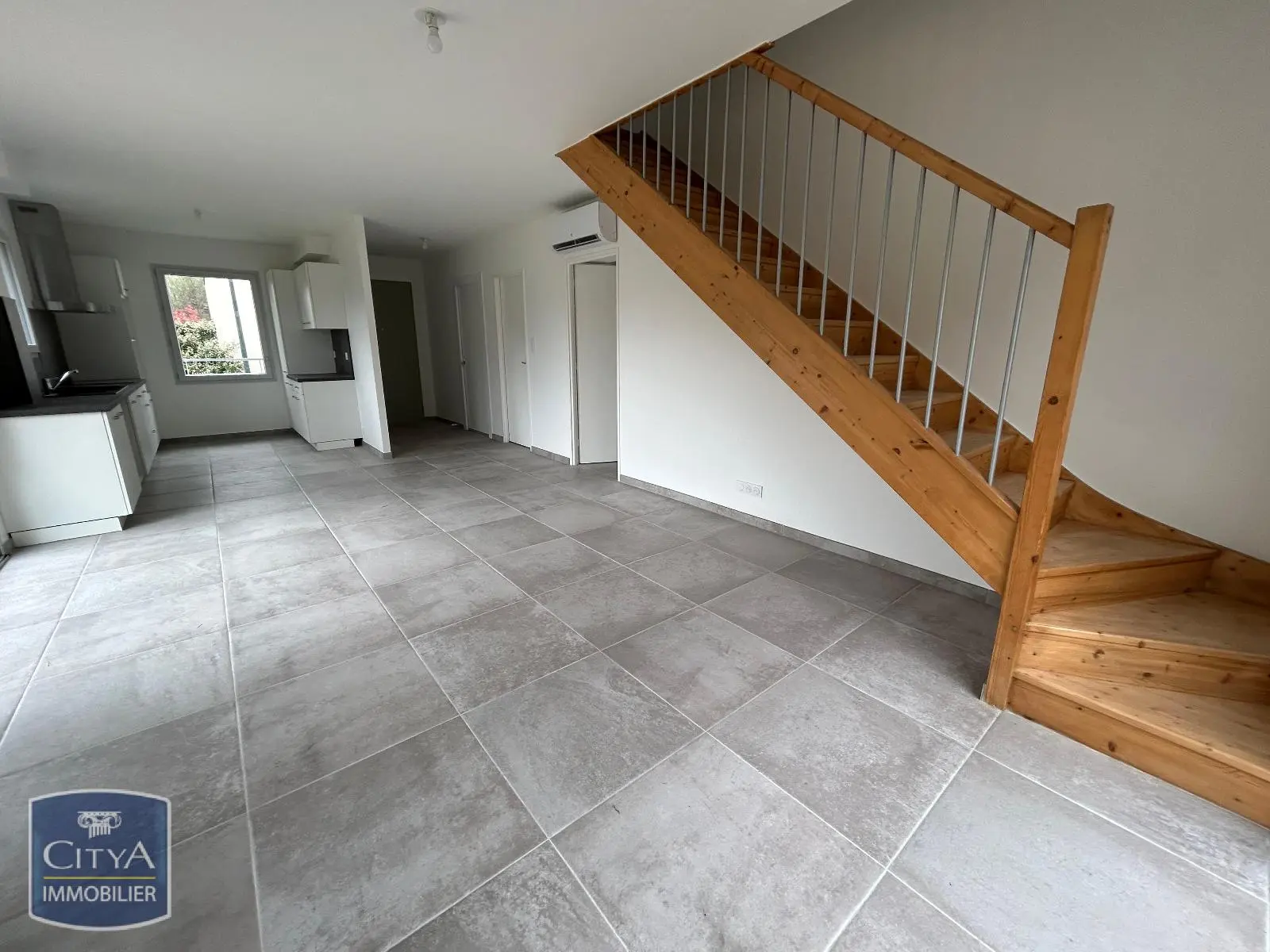 Photo 1 Maison 4 pièces 89m²