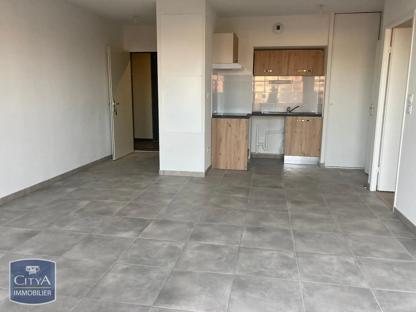 Photo 2 Appartement 2 pièces 42.4m²