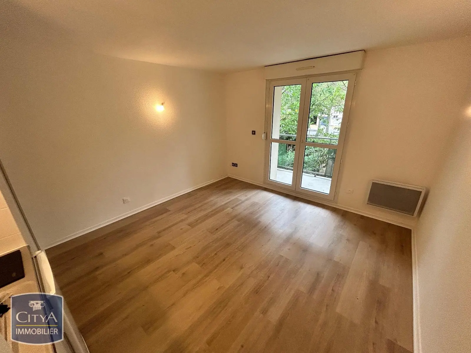 Photo 2 Appartement 1 pièce 19.88m²