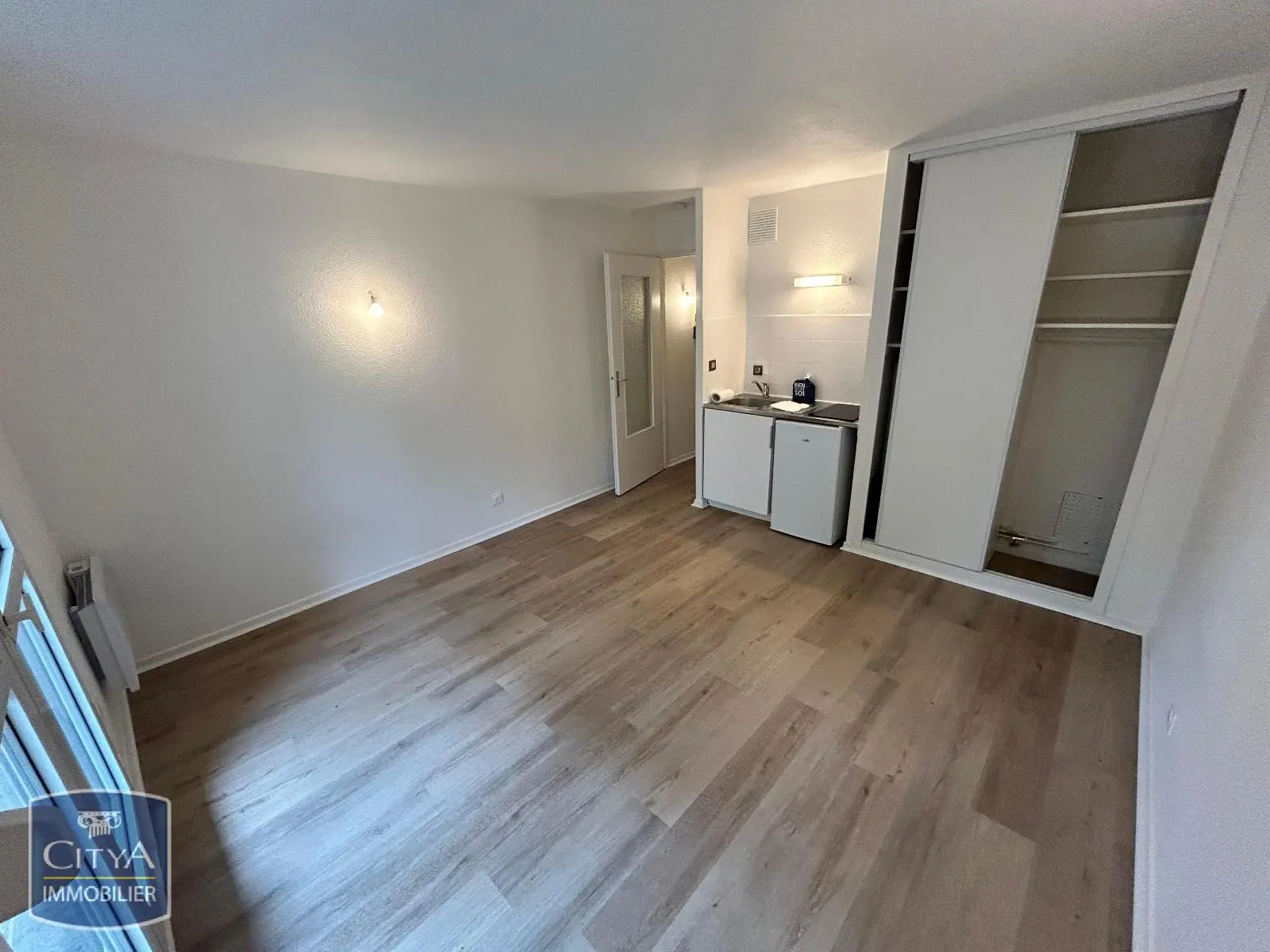 Photo 1 Appartement 1 pièce 19.88m²