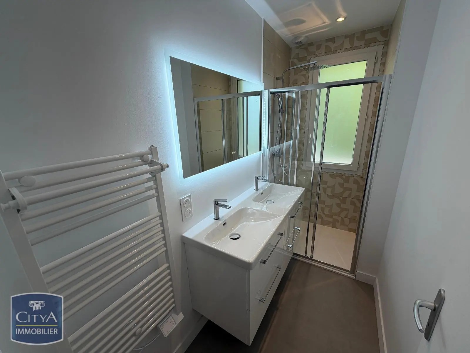 Photo 4 Appartement 1 pièce 9.84m²