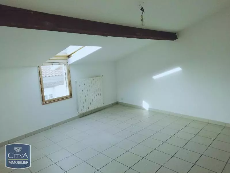 Illustration pour Appartement 2 pièces 37m² Photo Appartement 2 pièces 37m²