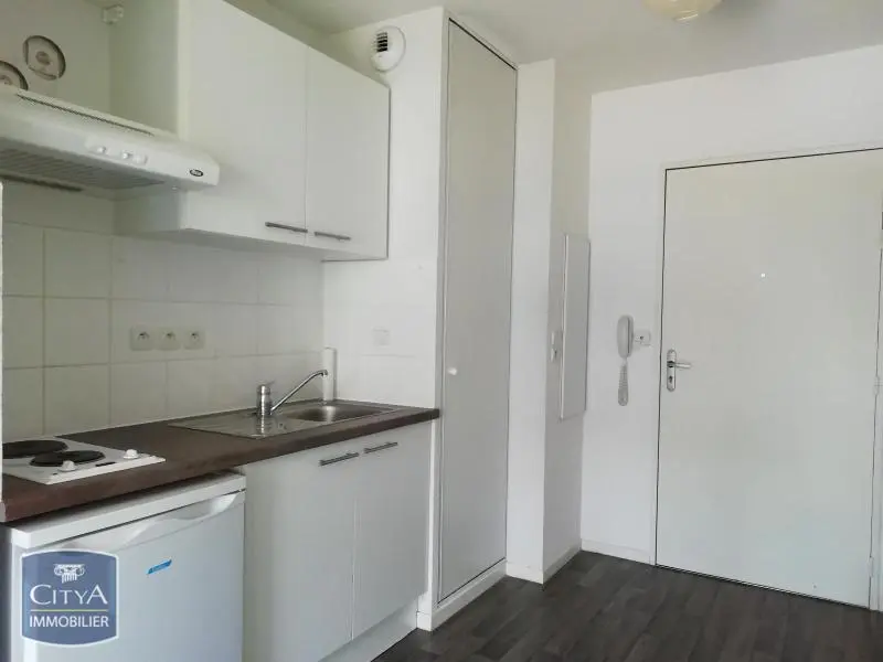 Photo 2 Appartement 1 pièce 22.33m²