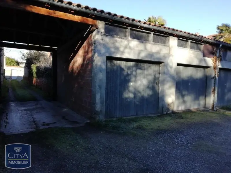 Photo 2 Parking 25m²