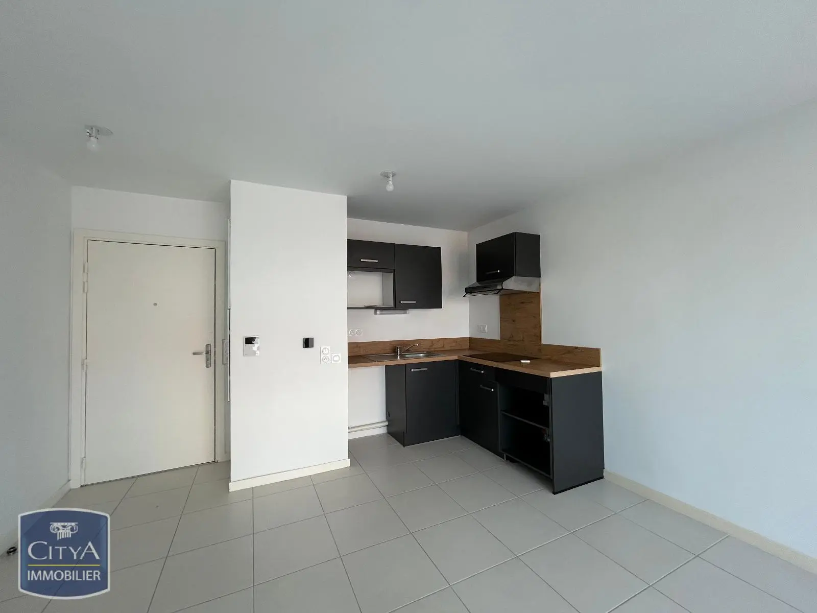 Photo 1 Appartement 2 pièces 42.42m²