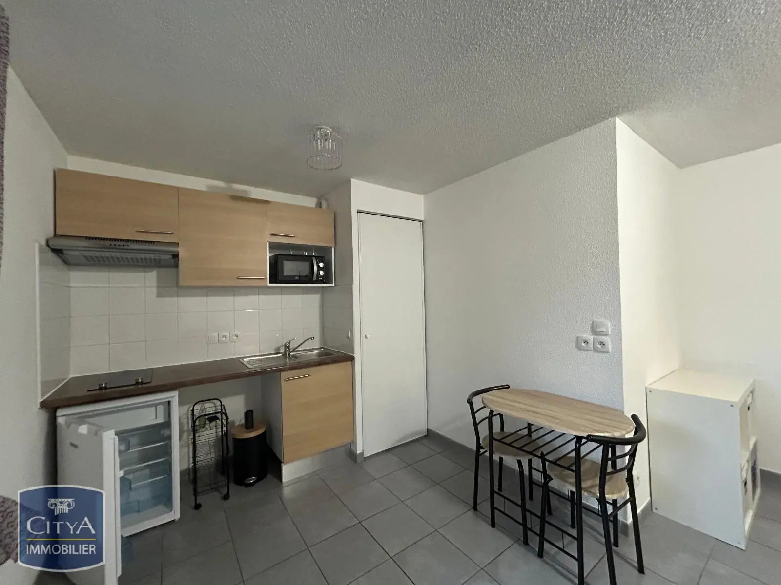 Photo 1 Appartement 1 pièce 28.43m²